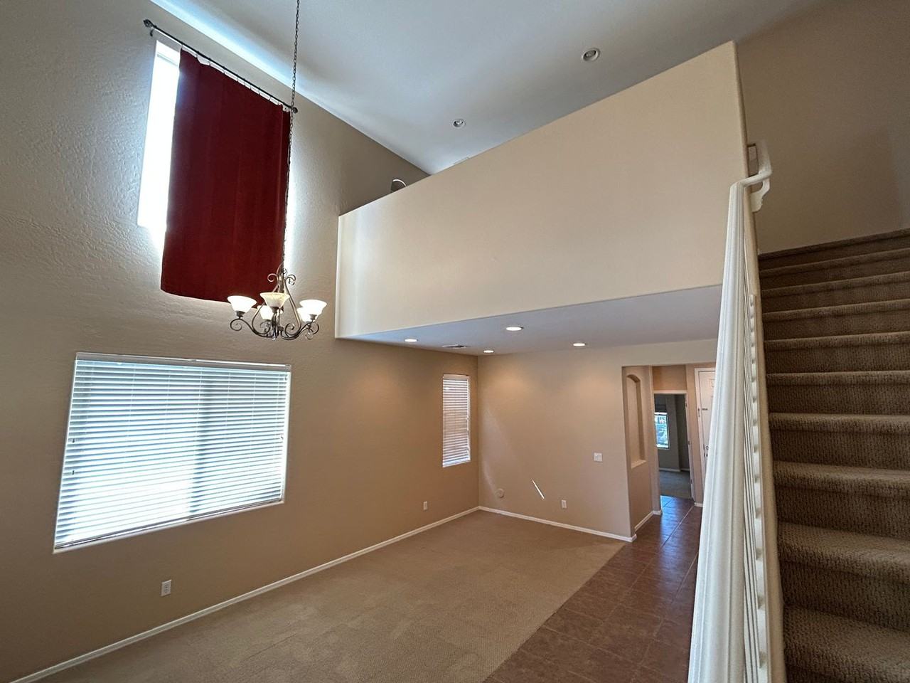 6631 S Classic Way - Photo 5 of 40