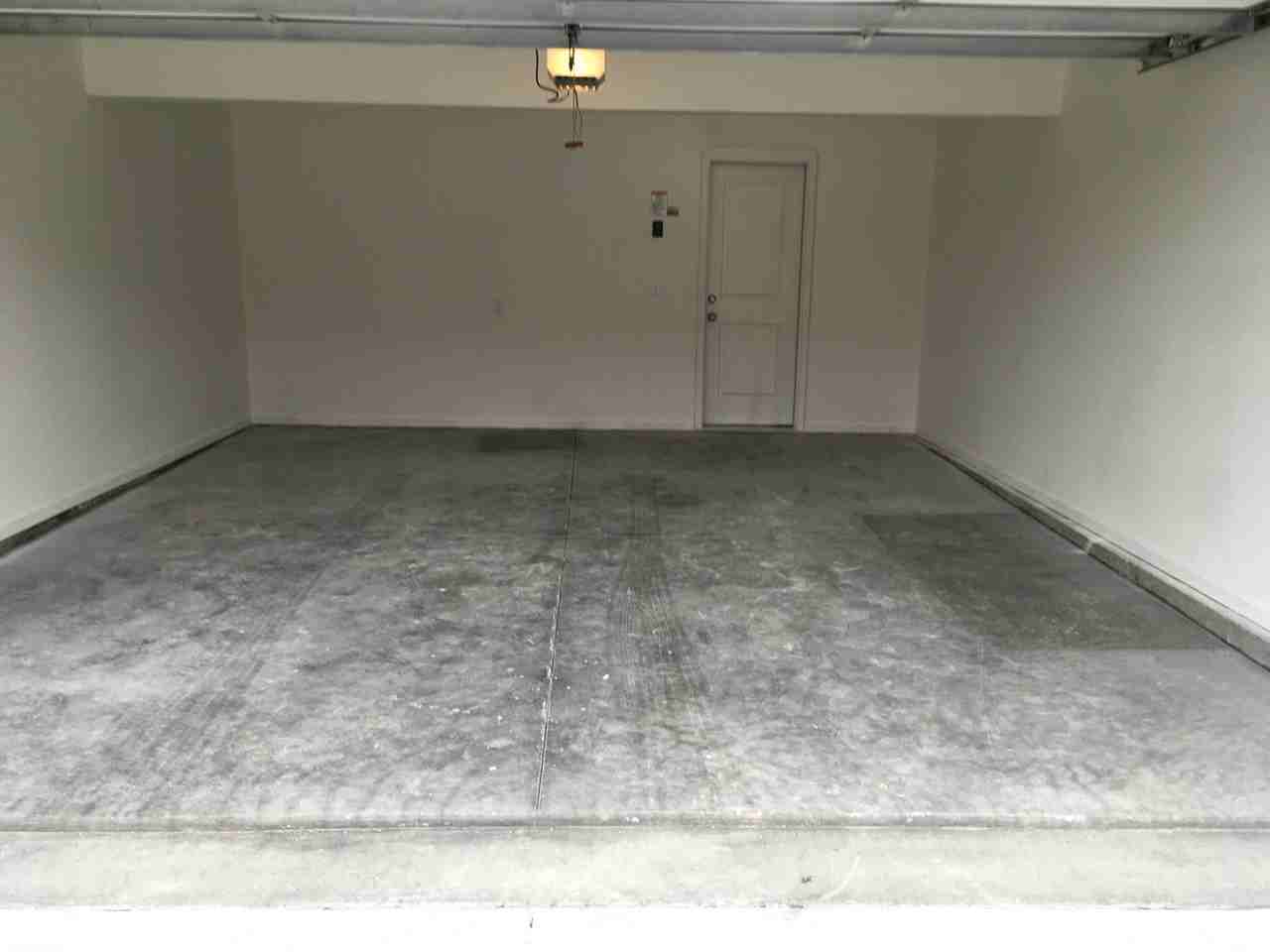 1504 Ne Erin Ct - Photo 3 of 19