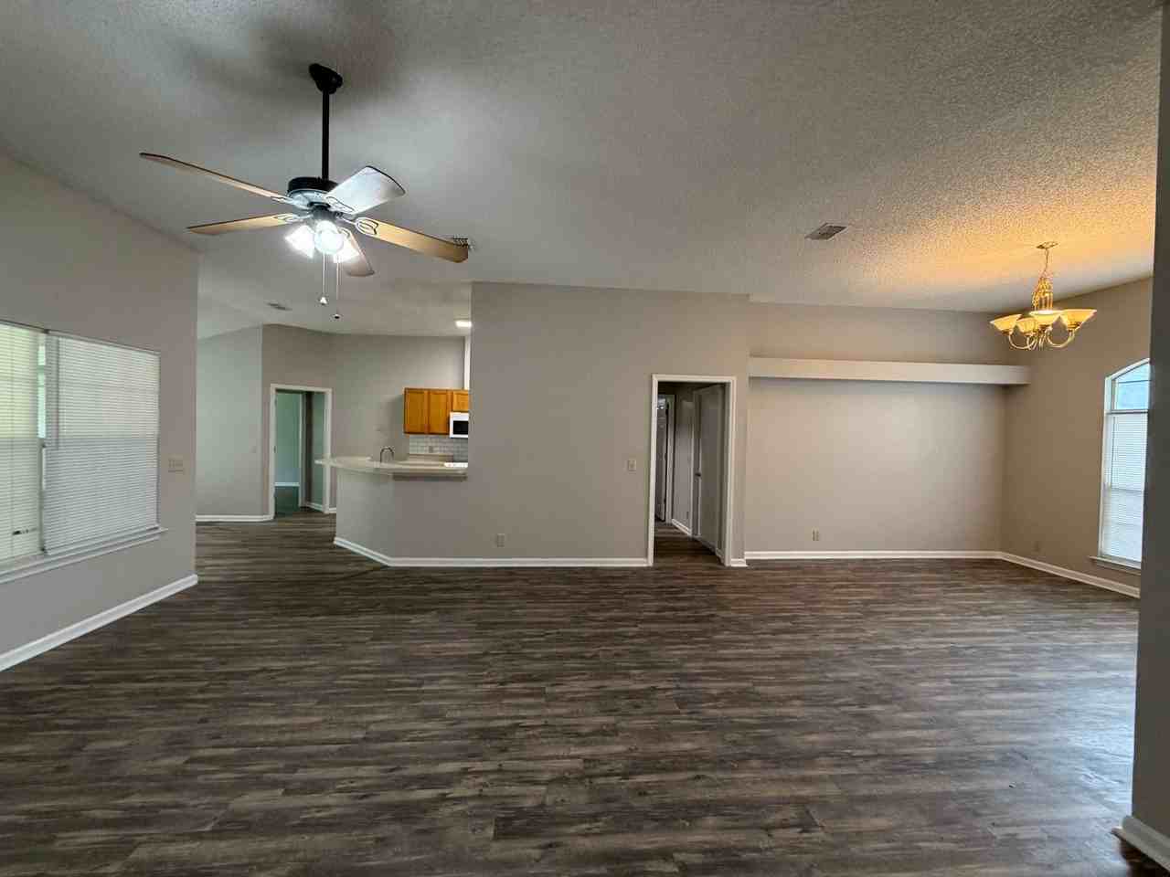 401 Wild Grape Dr - Photo 6 of 28