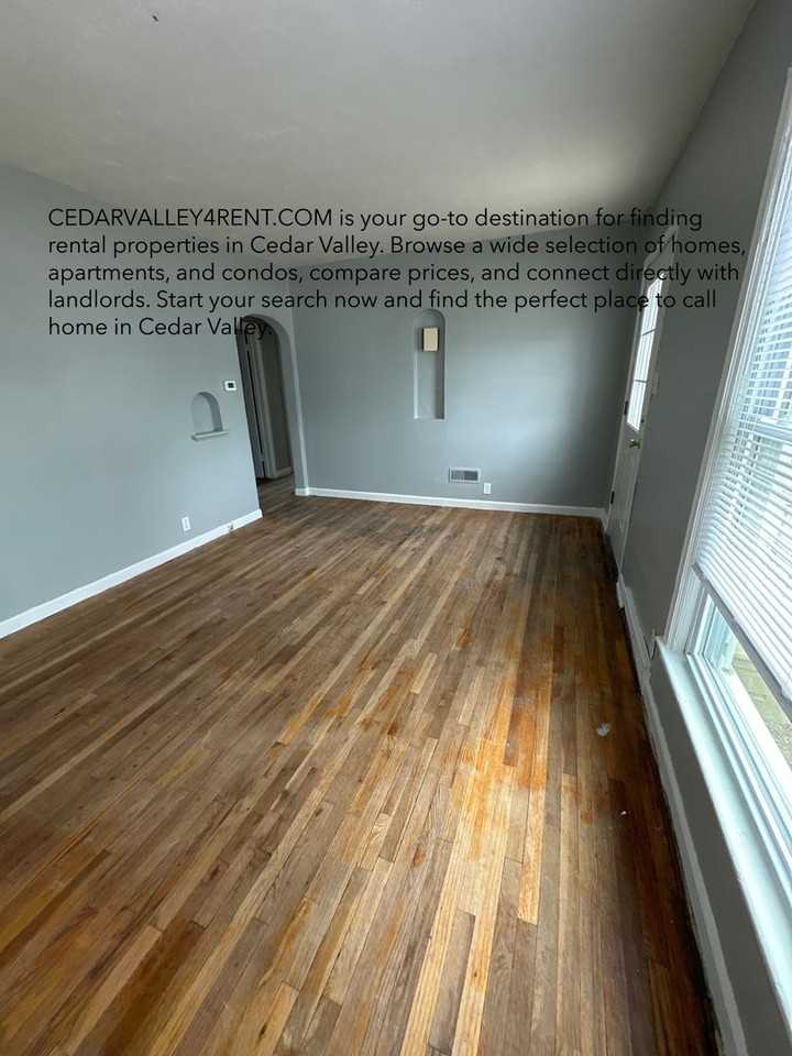 646 Kern St - Photo 2 of 9