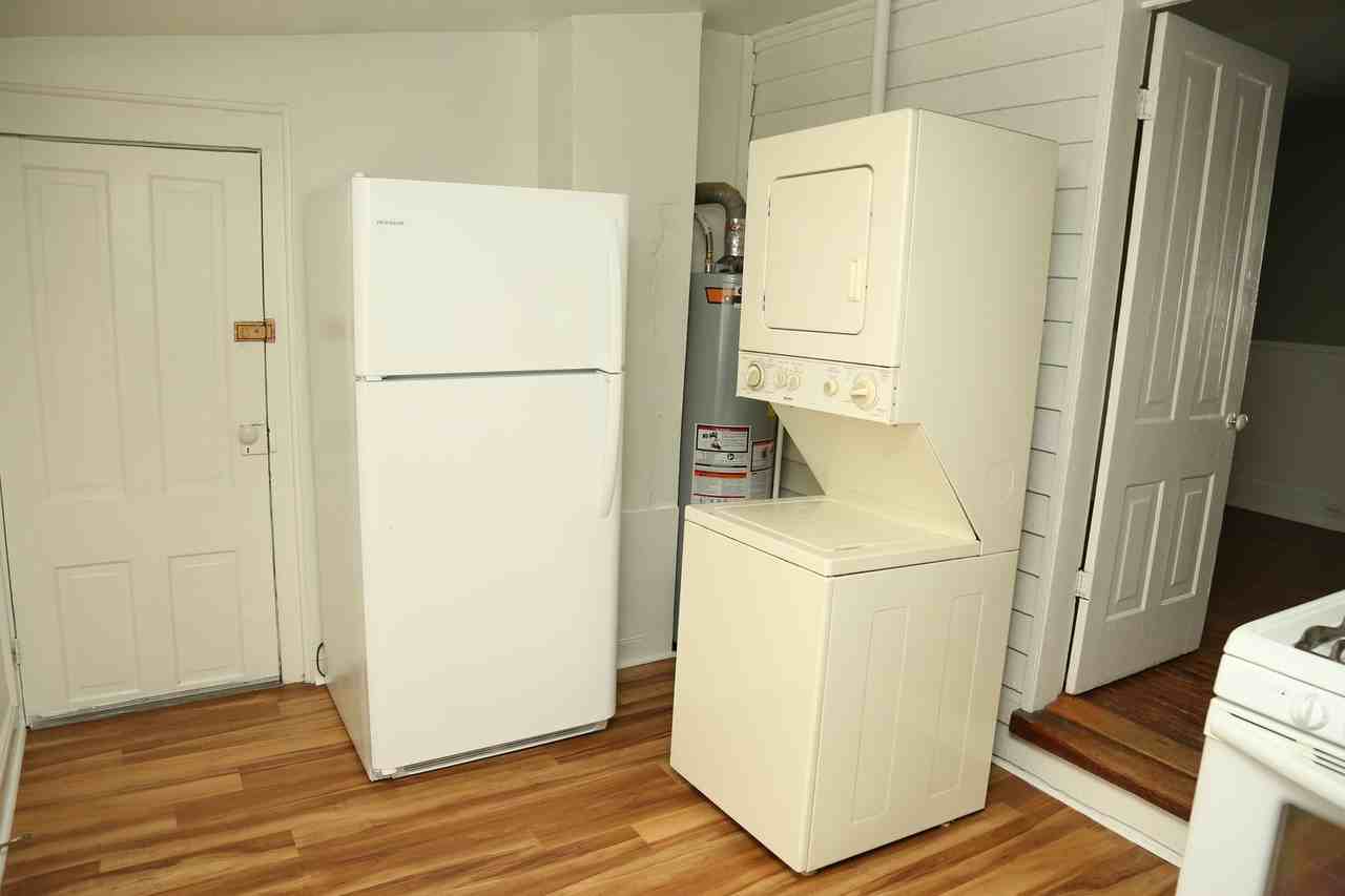 920 Anderson St - Photo 3 of 36