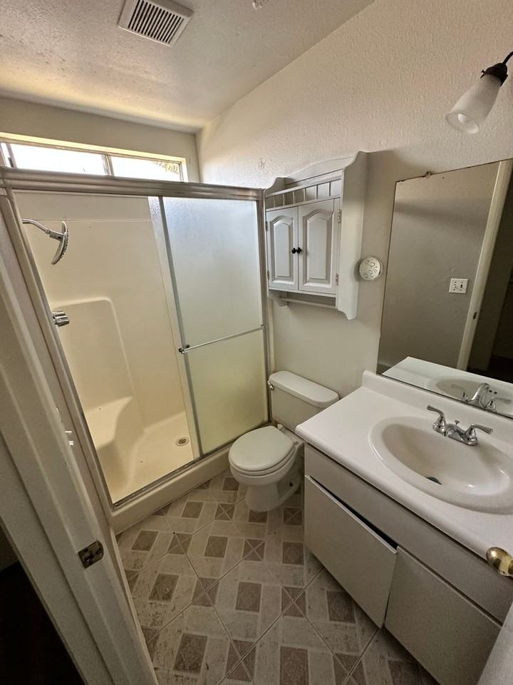 1359 Dove St - Photo 3 of 13