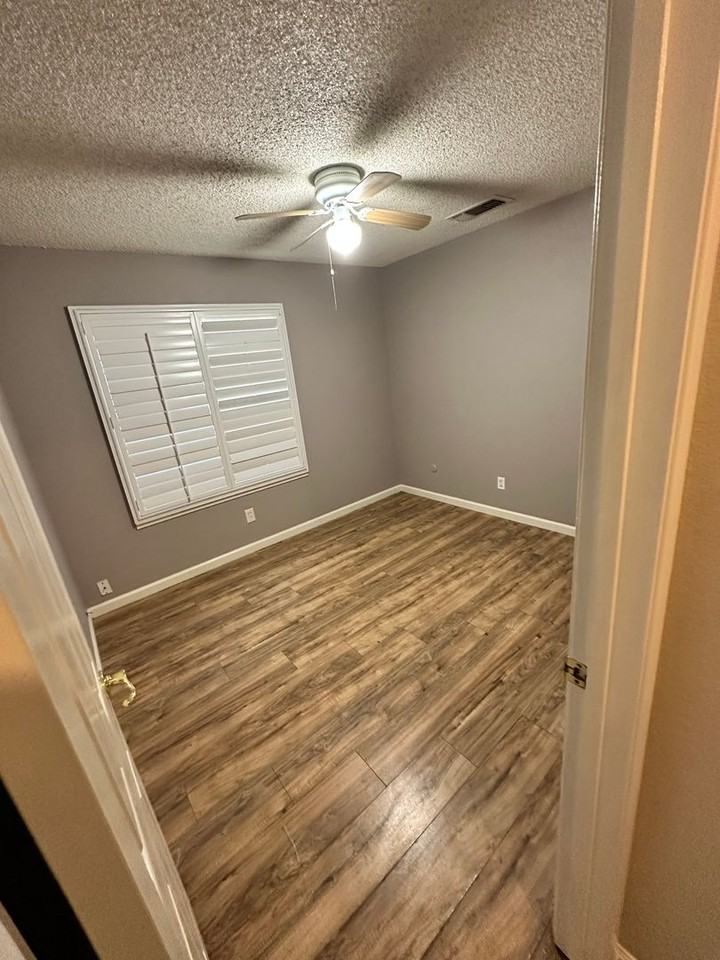 1359 Dove St - Photo 7 of 13