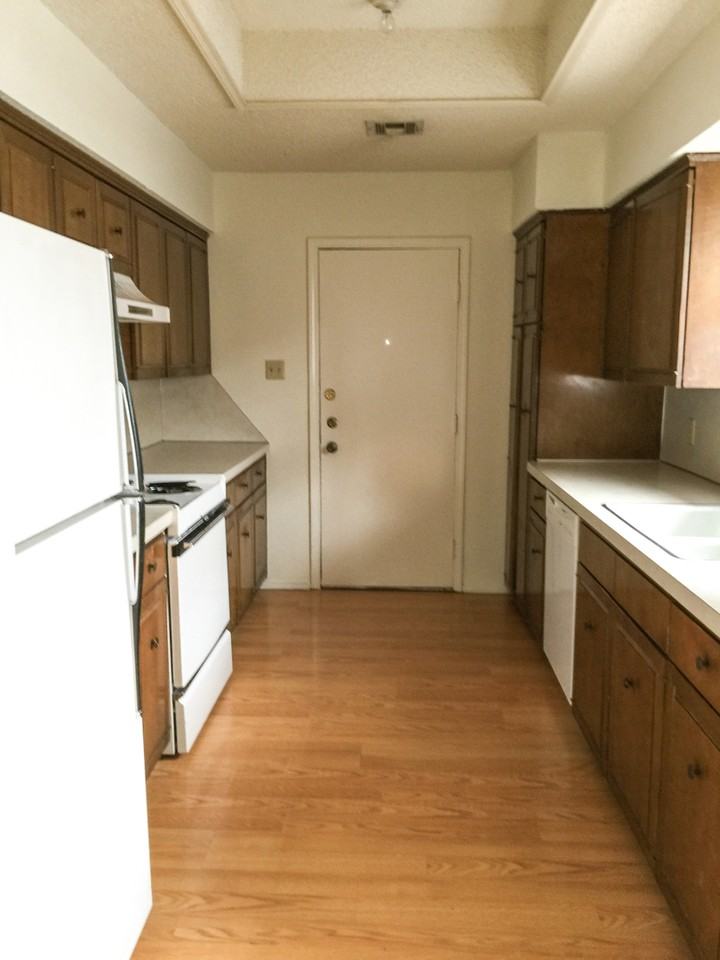 5714 Wilshire Dr - Photo 4 of 9