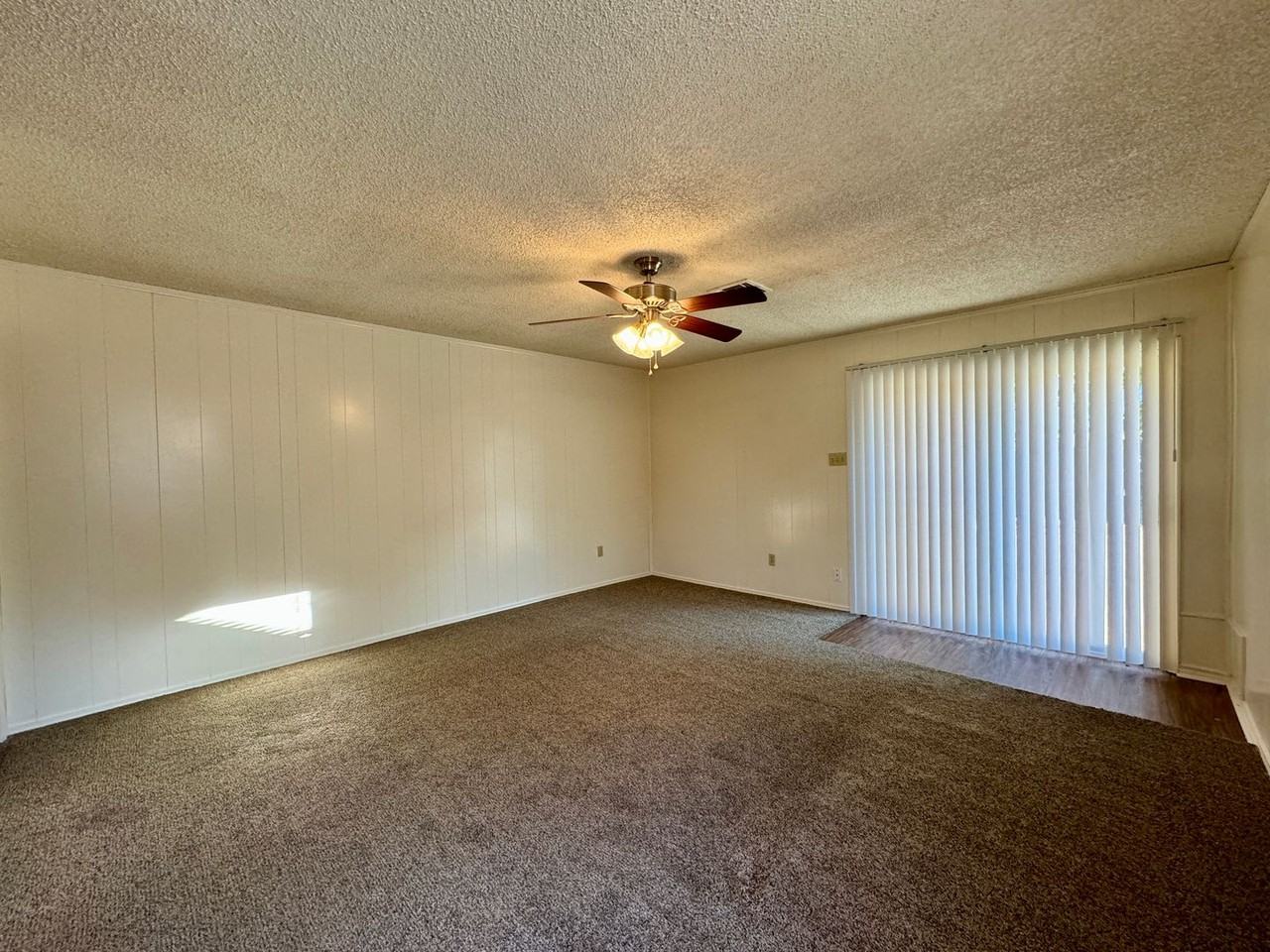 6608 Wiethorn Dr - Photo 5 of 10