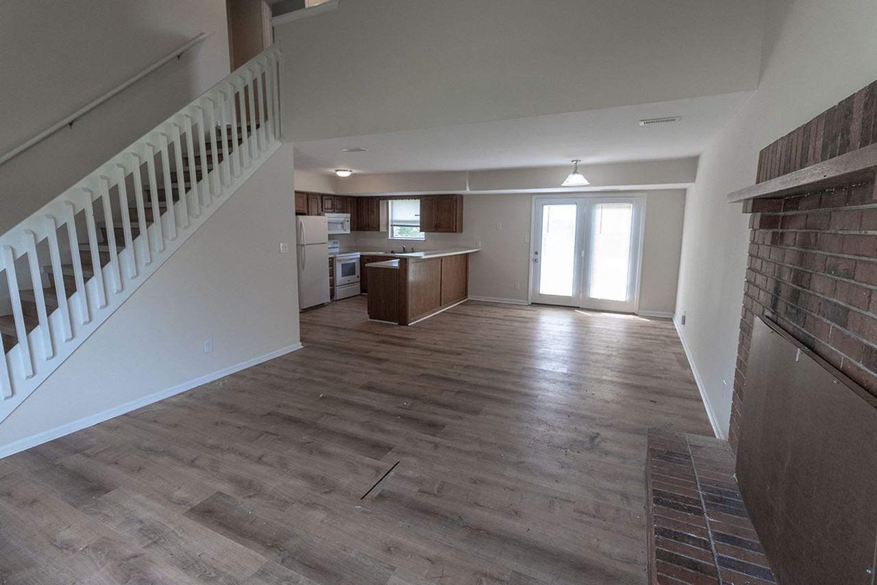 1916 Mirtle Grove Ct - Photo 4 of 25