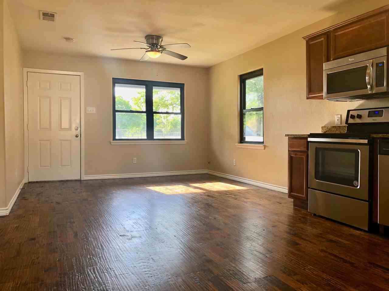 54111 Katy Dr - Photo 4 of 10