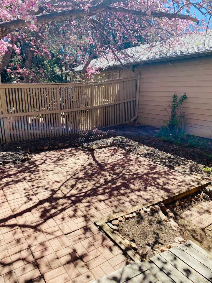 665 Poplar Ave - Photo 2 of 28