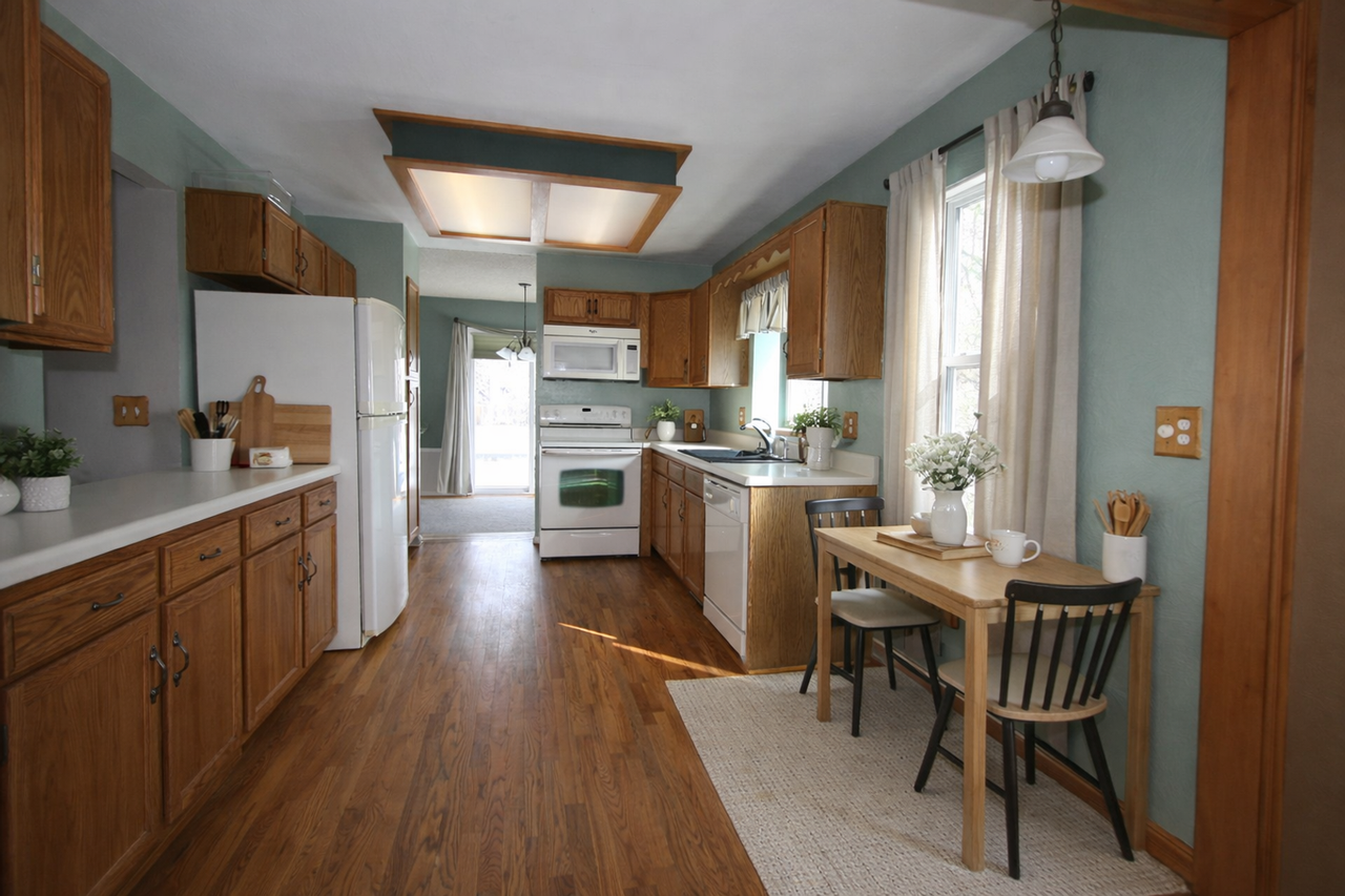 4995 Shirley Pl - Photo 4 of 10