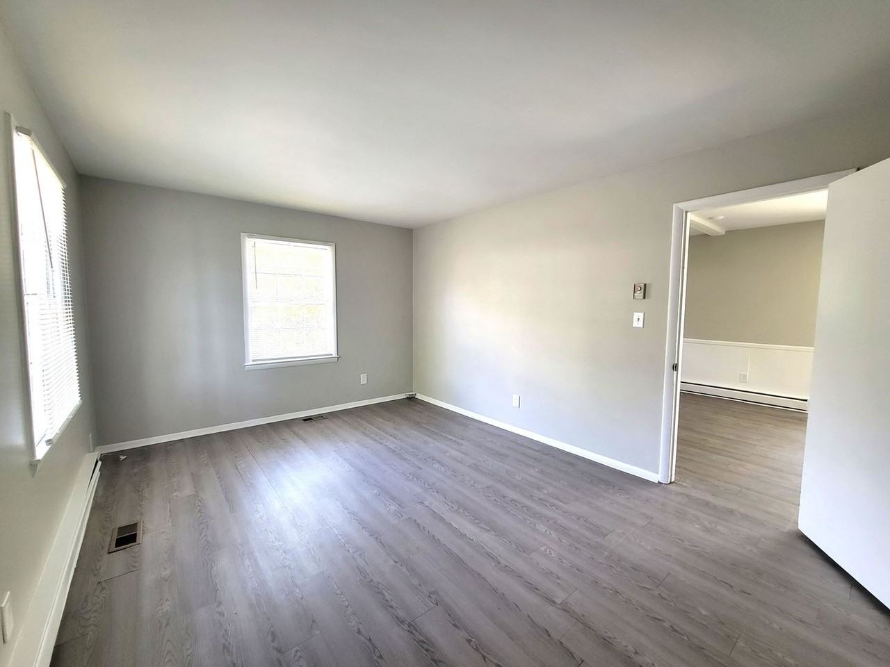 6808 Covecreek Dr - Photo 3 of 13