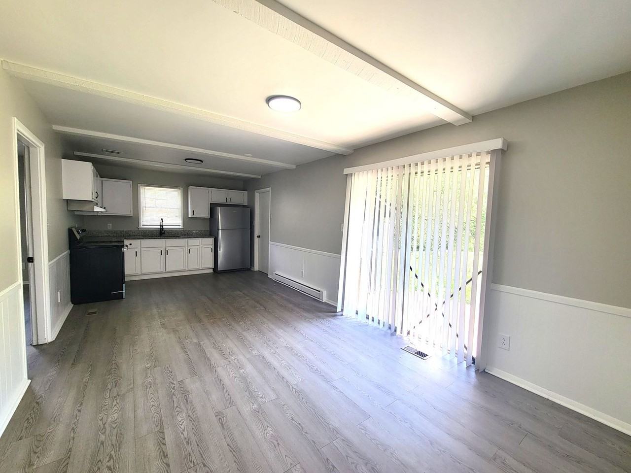 6808 Covecreek Dr - Photo 5 of 13