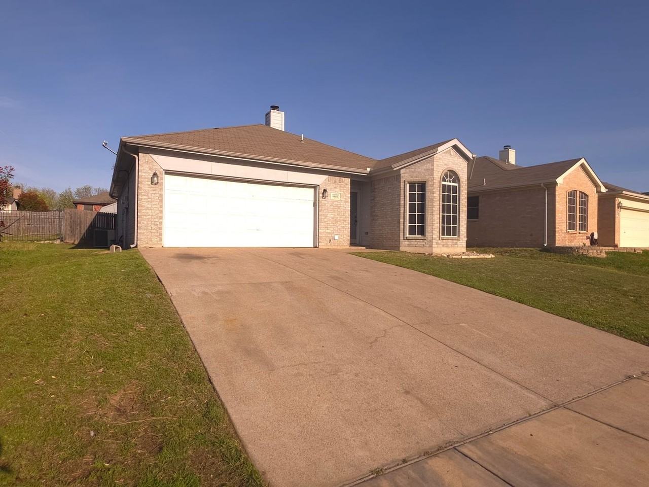 6405 Freshwater Ln - Photo 2 of 33