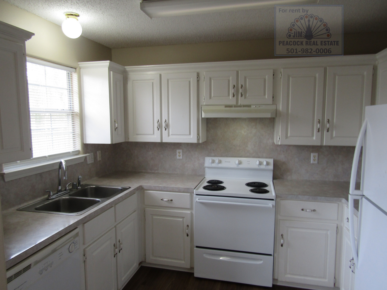 33 Wolverine Dr - Photo 4 of 16