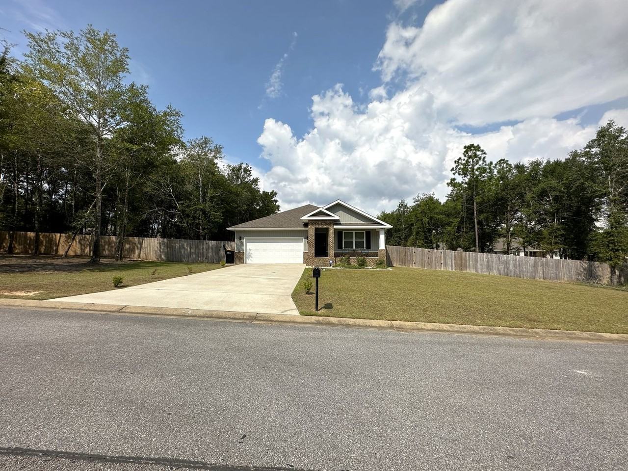3481 Sparco Dr - Photo 2 of 24