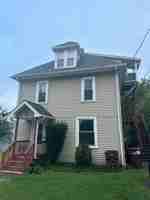 featured image of 633 S Center St