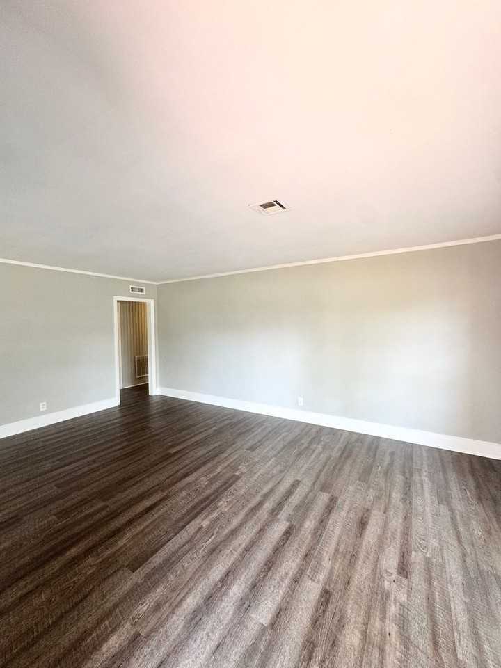 2783 Brevard Ave - Photo 3 of 19