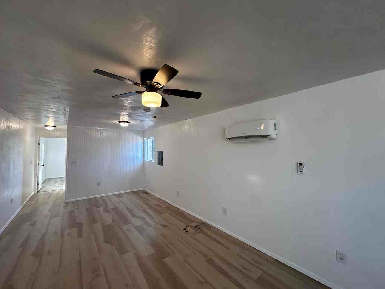 3600 E Thompson Ave - Photo 3 of 6