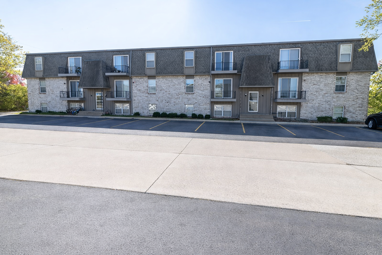 3408 Balboa Ln #35 - Photo 2 of 23