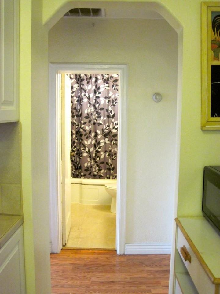 1614 N 31st St #A - Photo 5 of 9