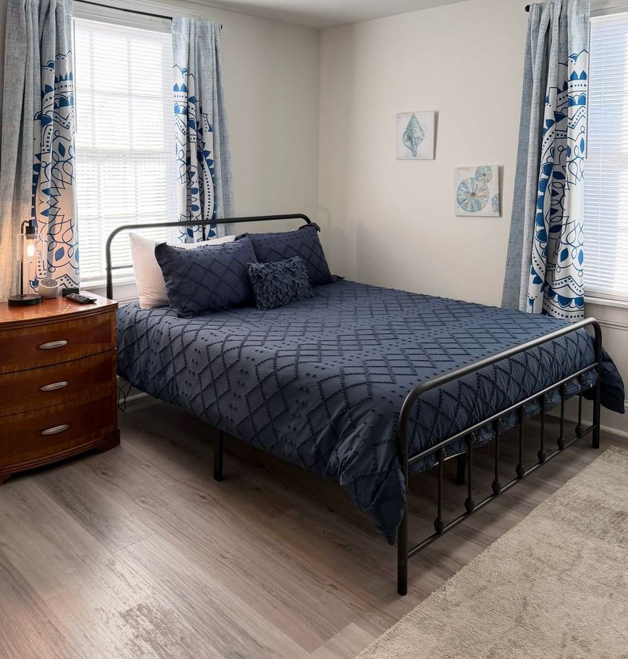 732 Hughes St - Photo 7 of 15