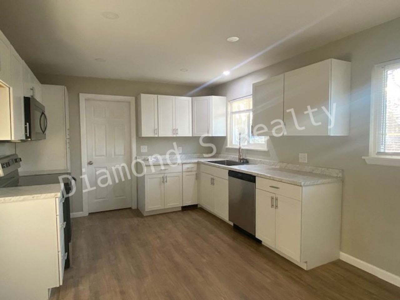 1747 S Montebello Ave - Photo 5 of 14