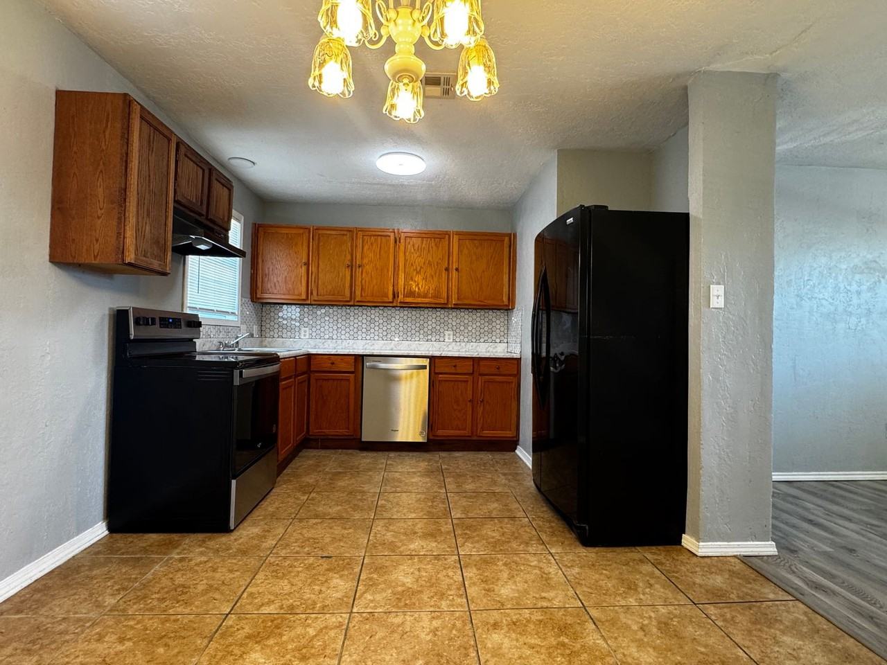 3417 Sw Crestview Dr - Photo 3 of 12