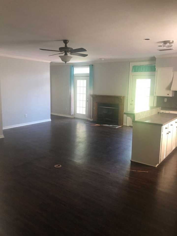 431 Slattery Blvd - Photo 7 of 20