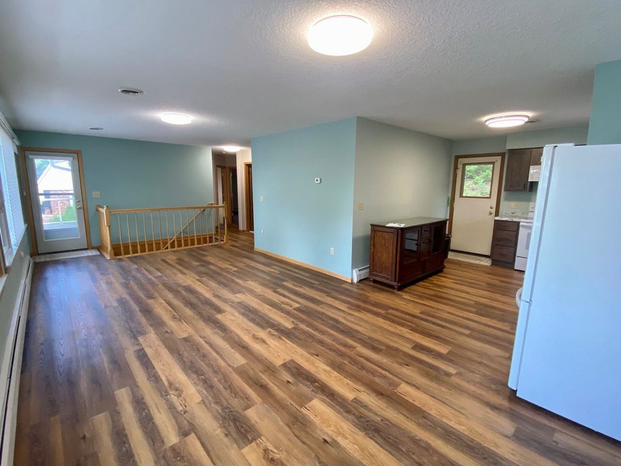 1050 Front St S - Photo 6 of 20