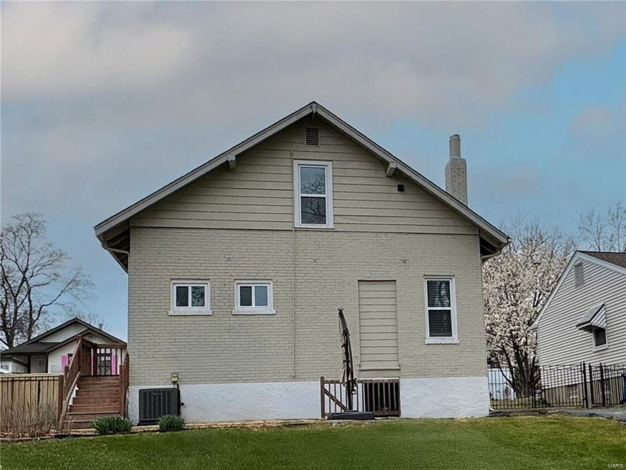 729 Luckystone Ave - Photo 4 of 27