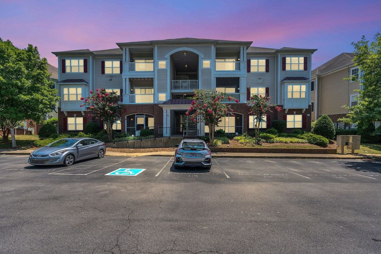 4846 Bevendean Dr - Photo 2 of 33