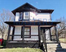 featured image of 1026 Oakwood Ave