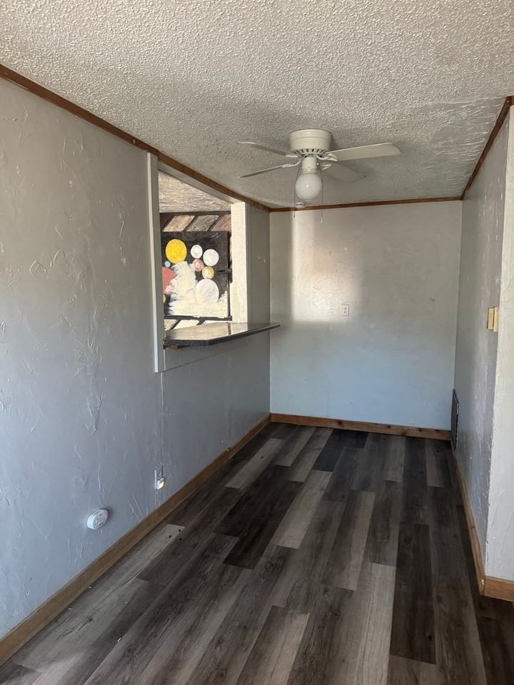 3723 Fountain Ter Rear - Photo 3 of 9