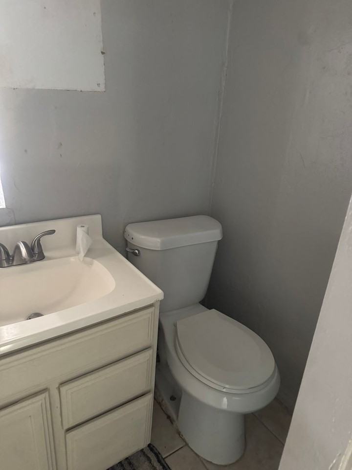 3723 Fountain Ter Rear - Photo 5 of 9