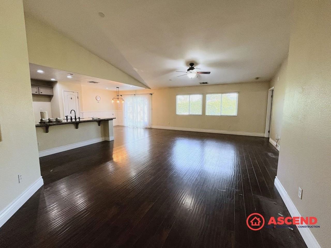 11622 Pacific Harbor Ave - Photo 2 of 16