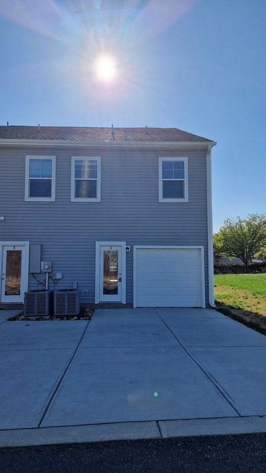 1211 Pine St - Photo 3 of 3