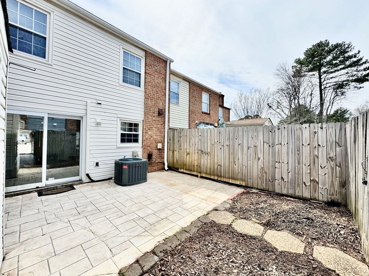 1802 Durham E - Photo 2 of 36