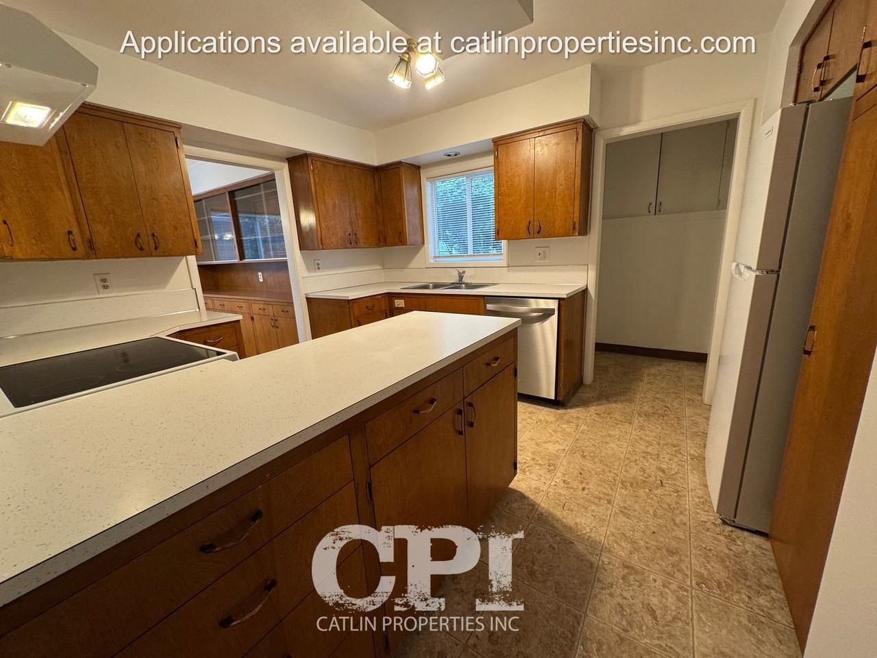 1529 20th Ave. - Photo 7 of 34