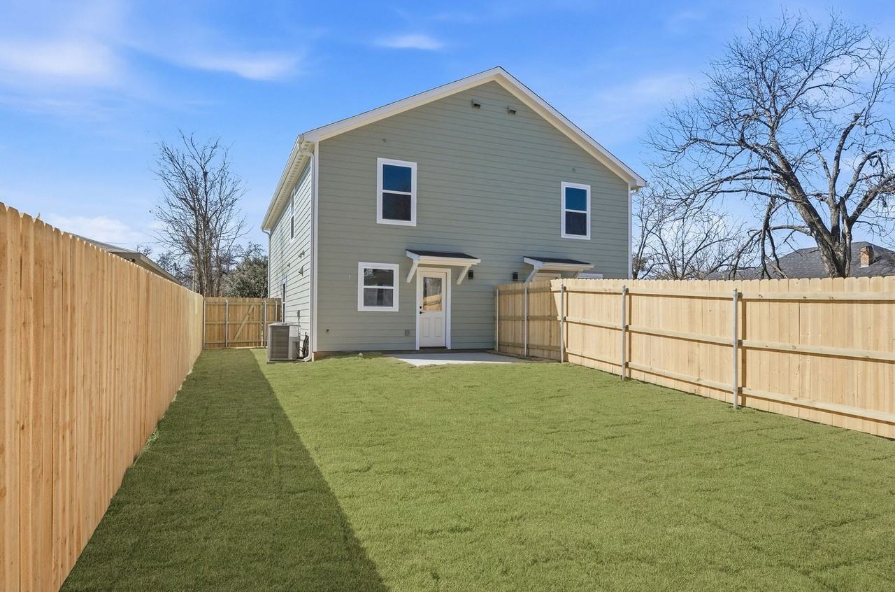 712 S 9th St #B - Photo 2 of 21