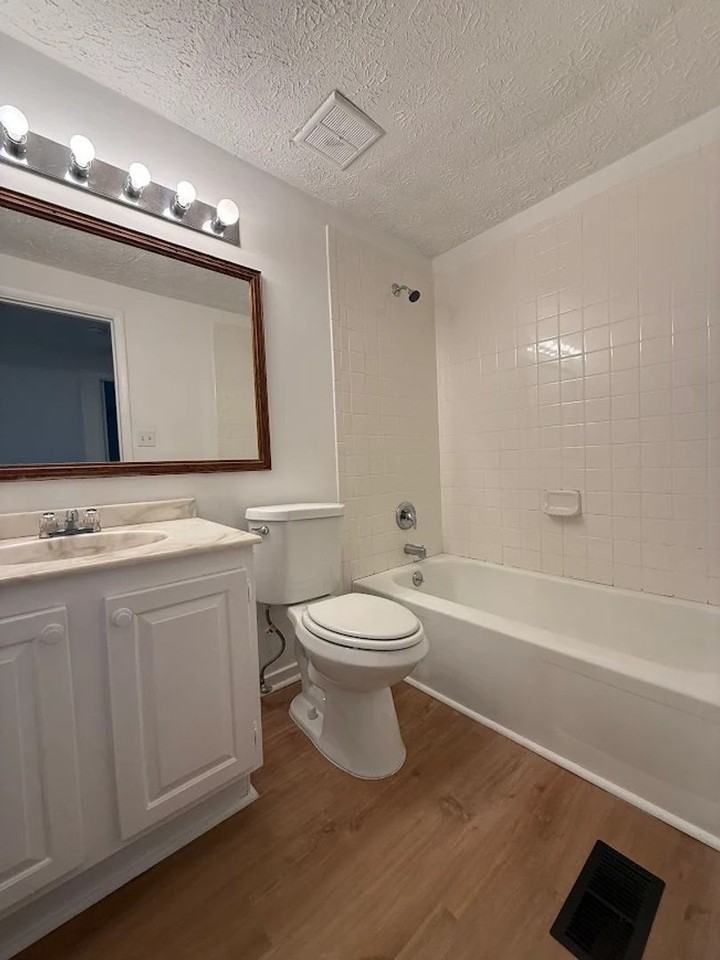 117 Hickory Dr - Photo 6 of 17