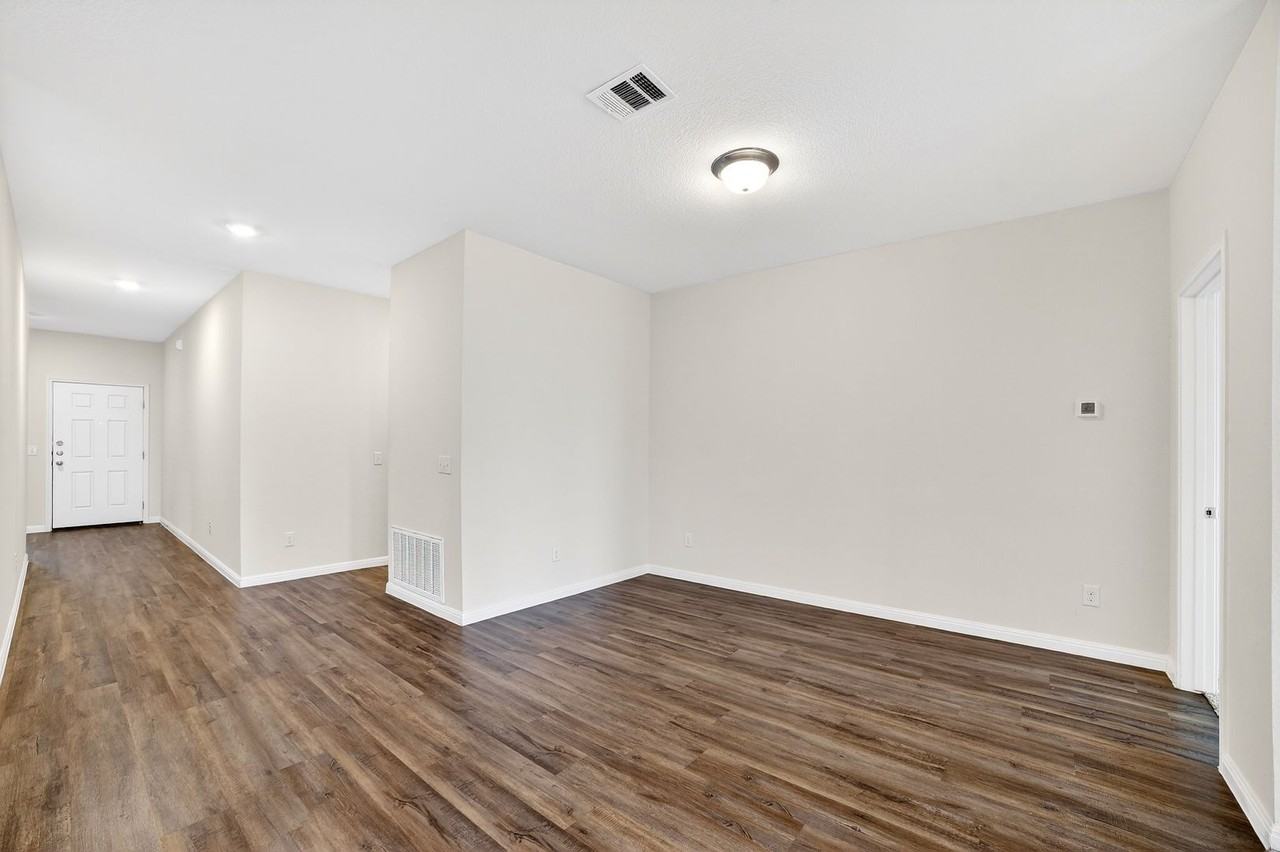 14413 Shooter Mc Gavin Dr - Photo 6 of 37