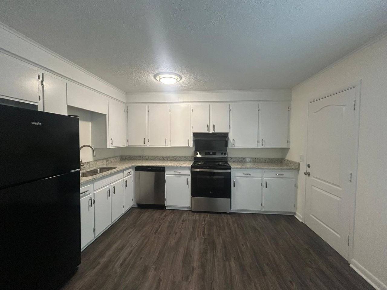 116 Quantas Dr - Photo 6 of 20