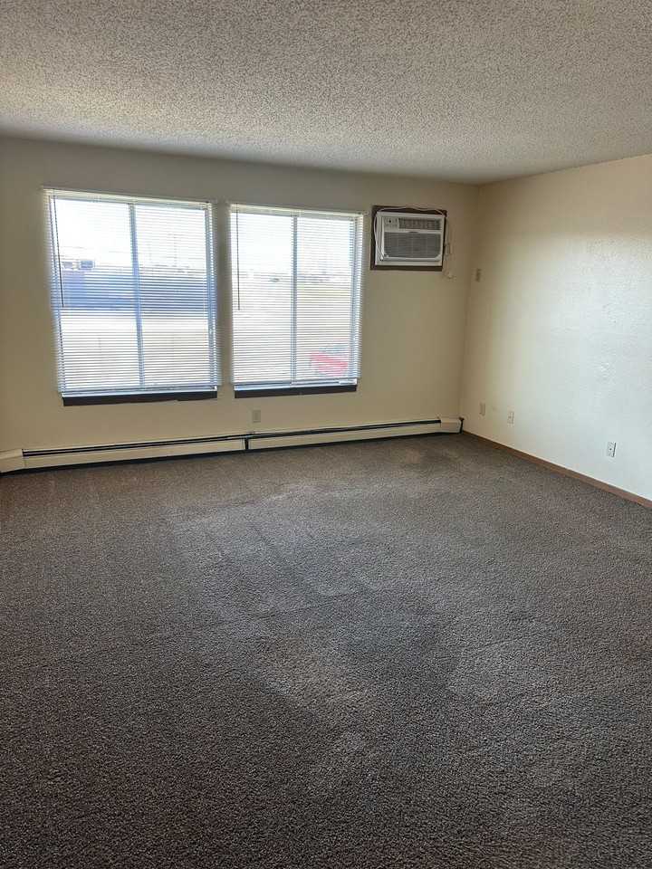 503 15th Ave Se #305 - Photo 2 of 41