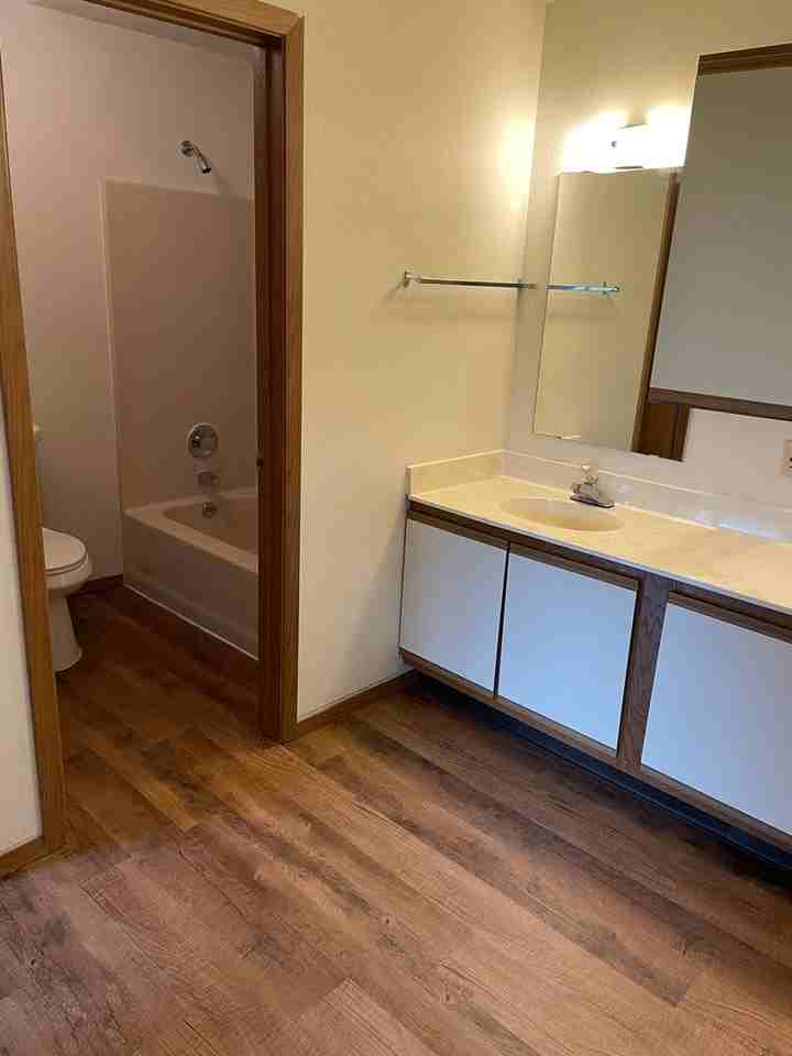 520 14th St S #403 - Photo 2 of 10