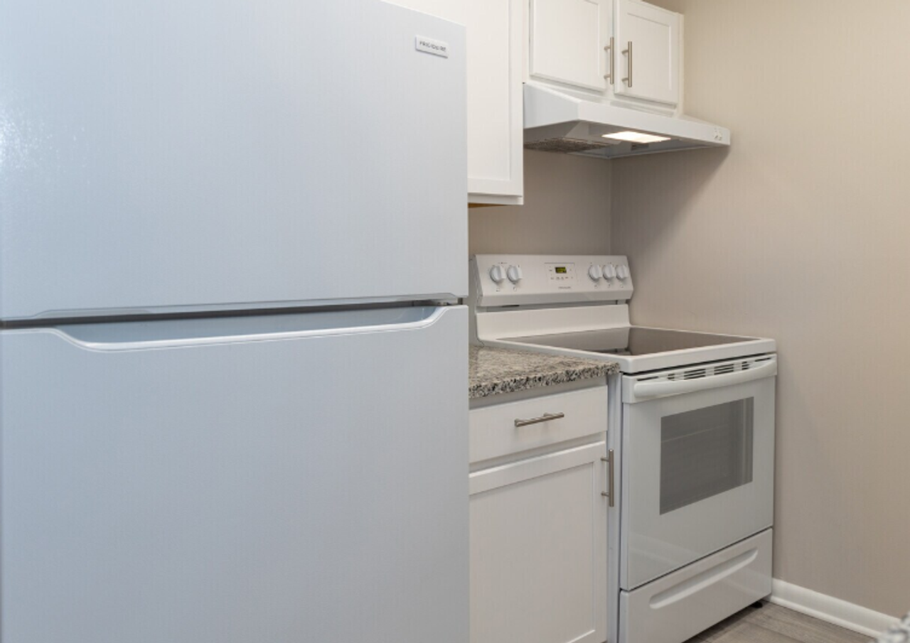 2600 Trollie LLC dba Trollie Apartments - Photo 2 of 12