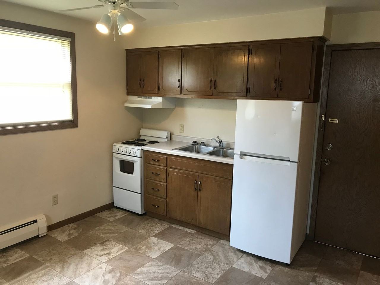 1526 16th Ave Se #8 - Photo 4 of 5