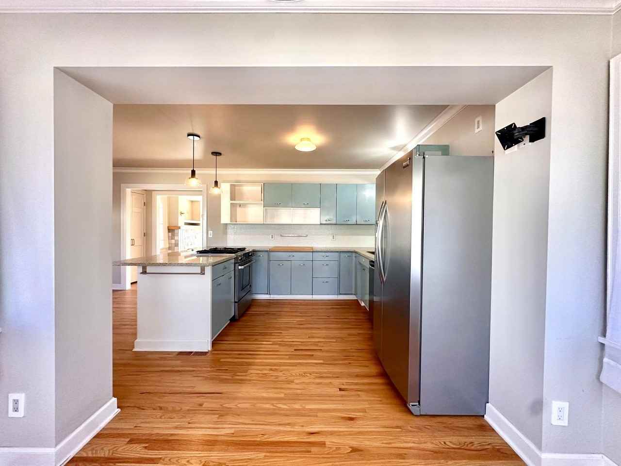 1150 S Marion Ave - Photo 7 of 22