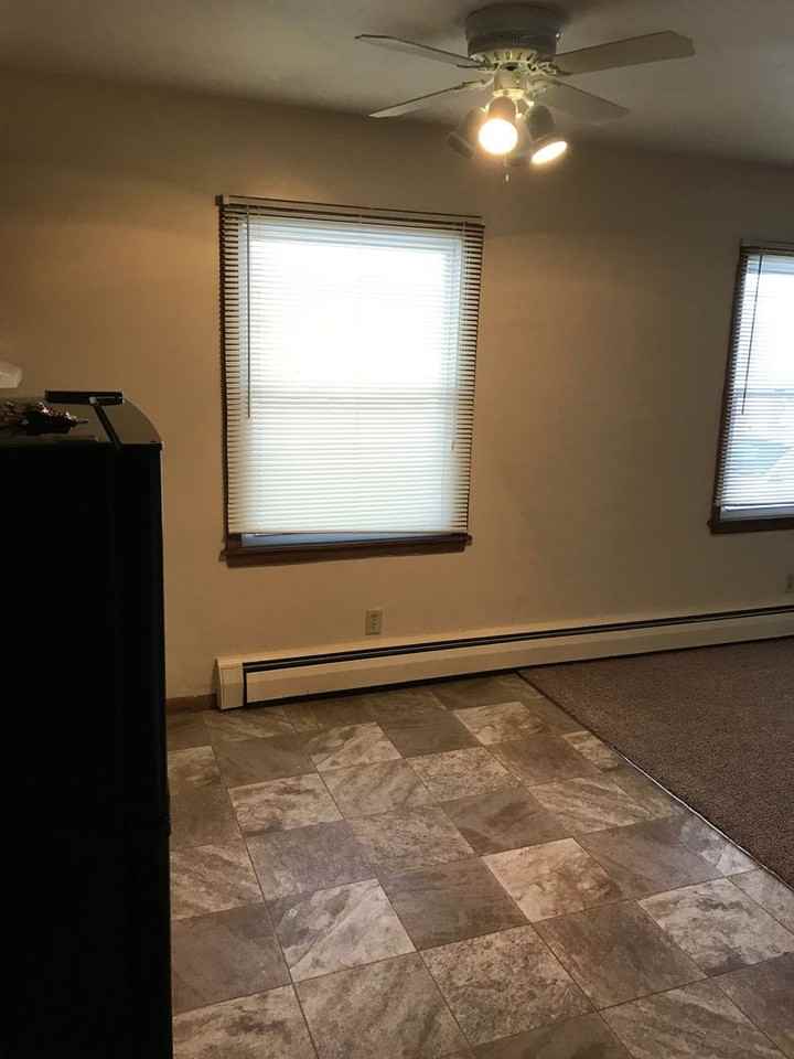 1514 15th Ave Se #2 - Photo 4 of 9