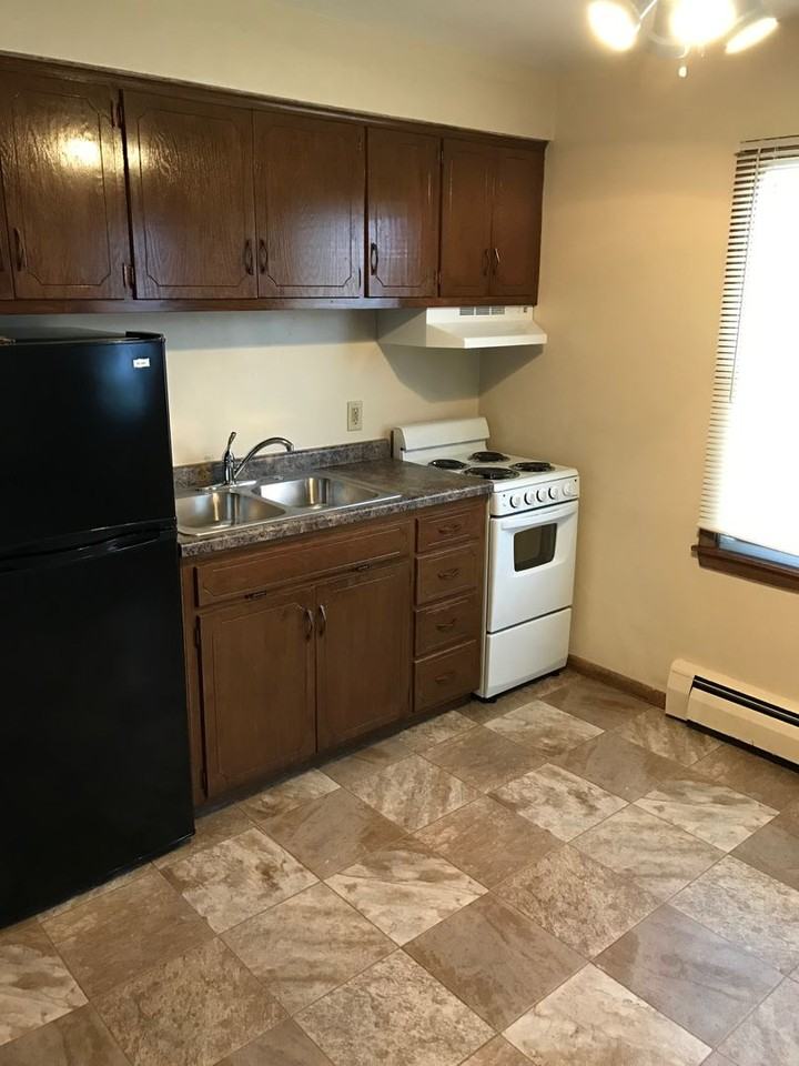 1514 15th Ave Se #2 - Photo 6 of 9