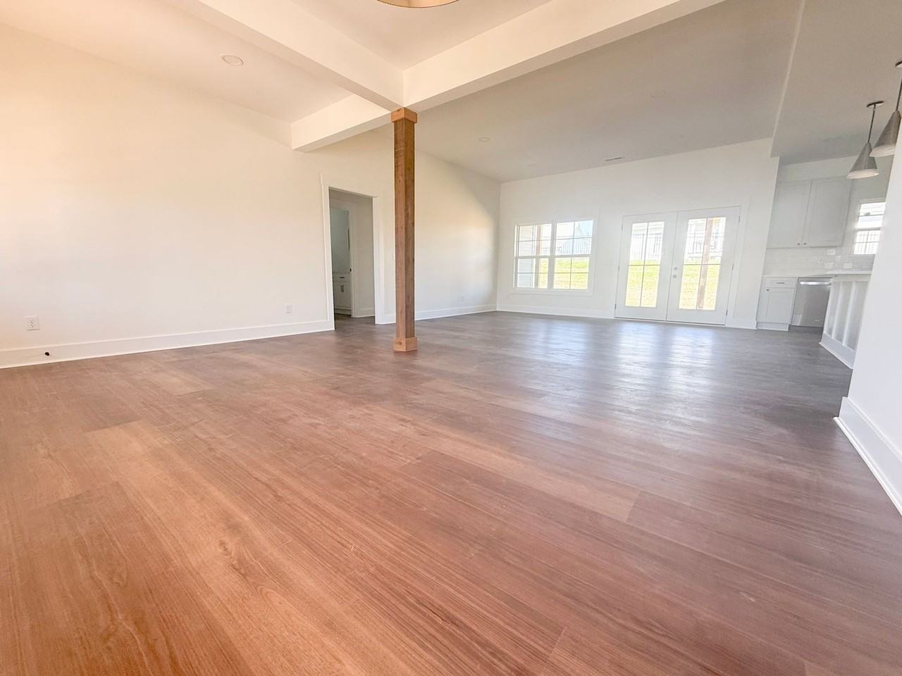 513 Cottage Way - Photo 3 of 34