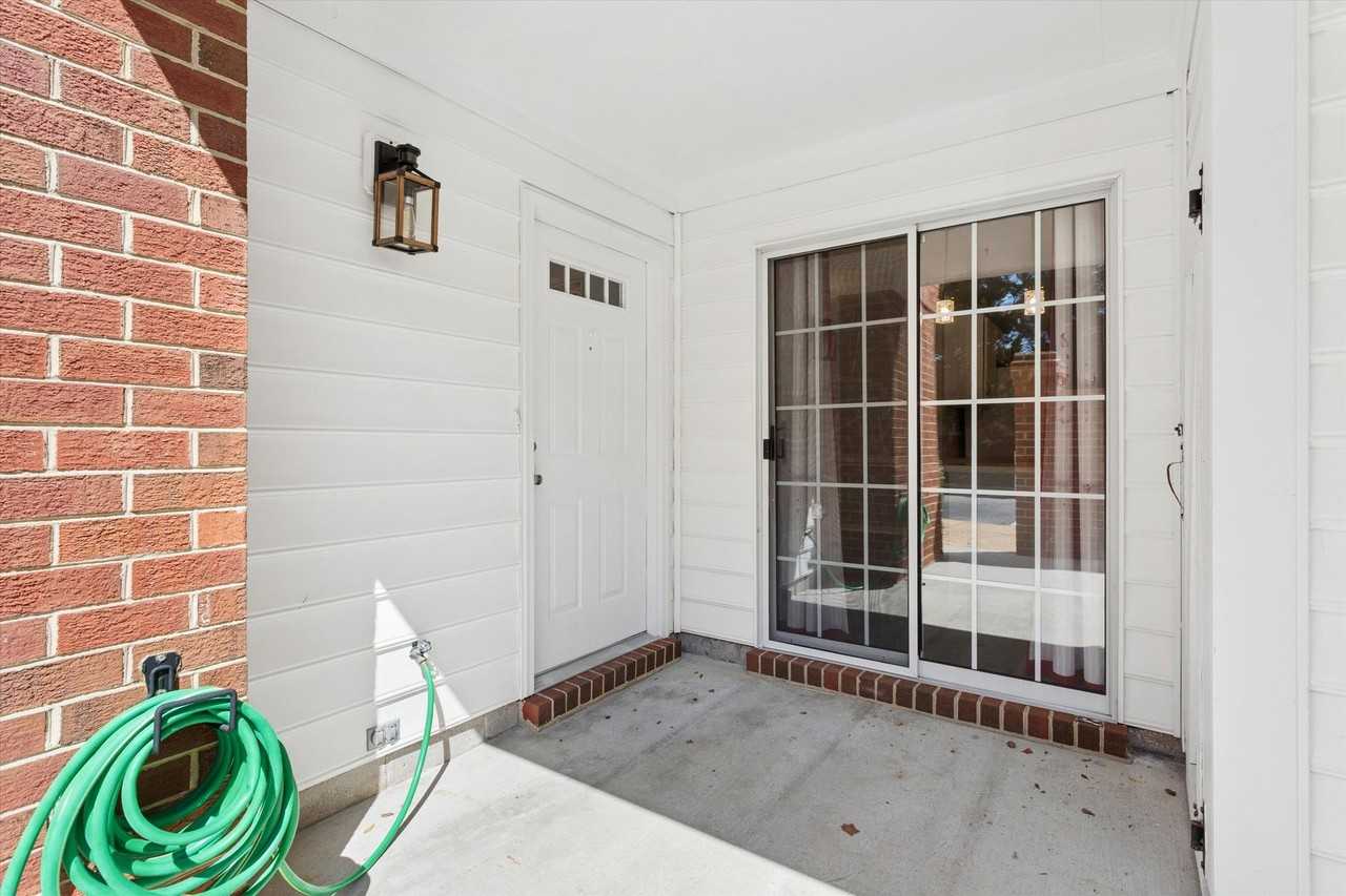 112 Chippenham Dr - Photo 3 of 32
